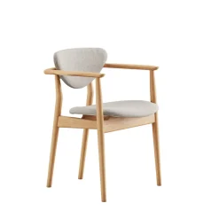 109 Armchair, valnød af Finn Juhl