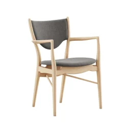 46 Armchair, valnød af Finn Juhl