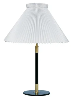 352 Bordlampe fra Le Klint