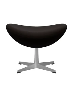 3127 Fodskammel til Ægget af Arne Jacobsen stofgr. 1