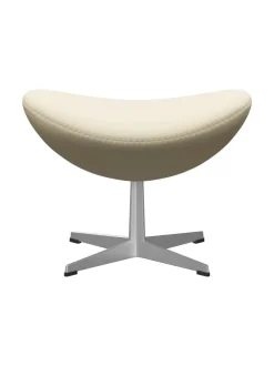 3127 Fodskammel til Ægget af Arne Jacobsen stofgr. 1