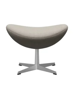 3127 Fodskammel til Ægget af Arne Jacobsen stofgr. 1