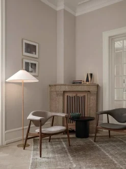 9602 gulvlampe fra GUBI