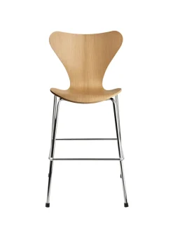 3177 Junior højstol af Arne Jacobsen