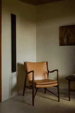 45 Lænestol, eg klar olie af Finn Juhl