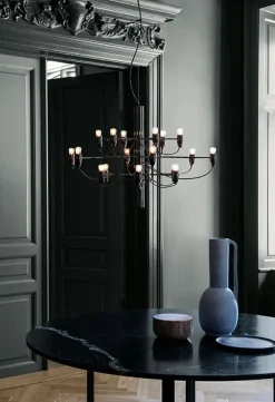 2097/18 Lysekrone fra Flos