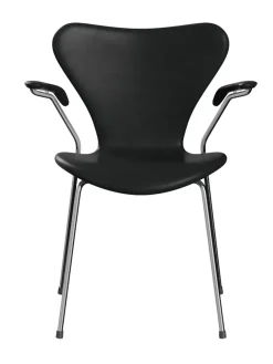 3207 Serie 7 Armstol af Arne Jacobsen