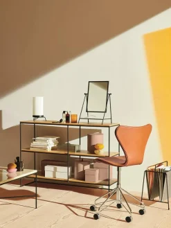 3117 Serie 7 Kontorstol af Arne Jacobsen