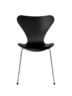 3107 Serie 7 stol lakeret af Arne Jacobsen