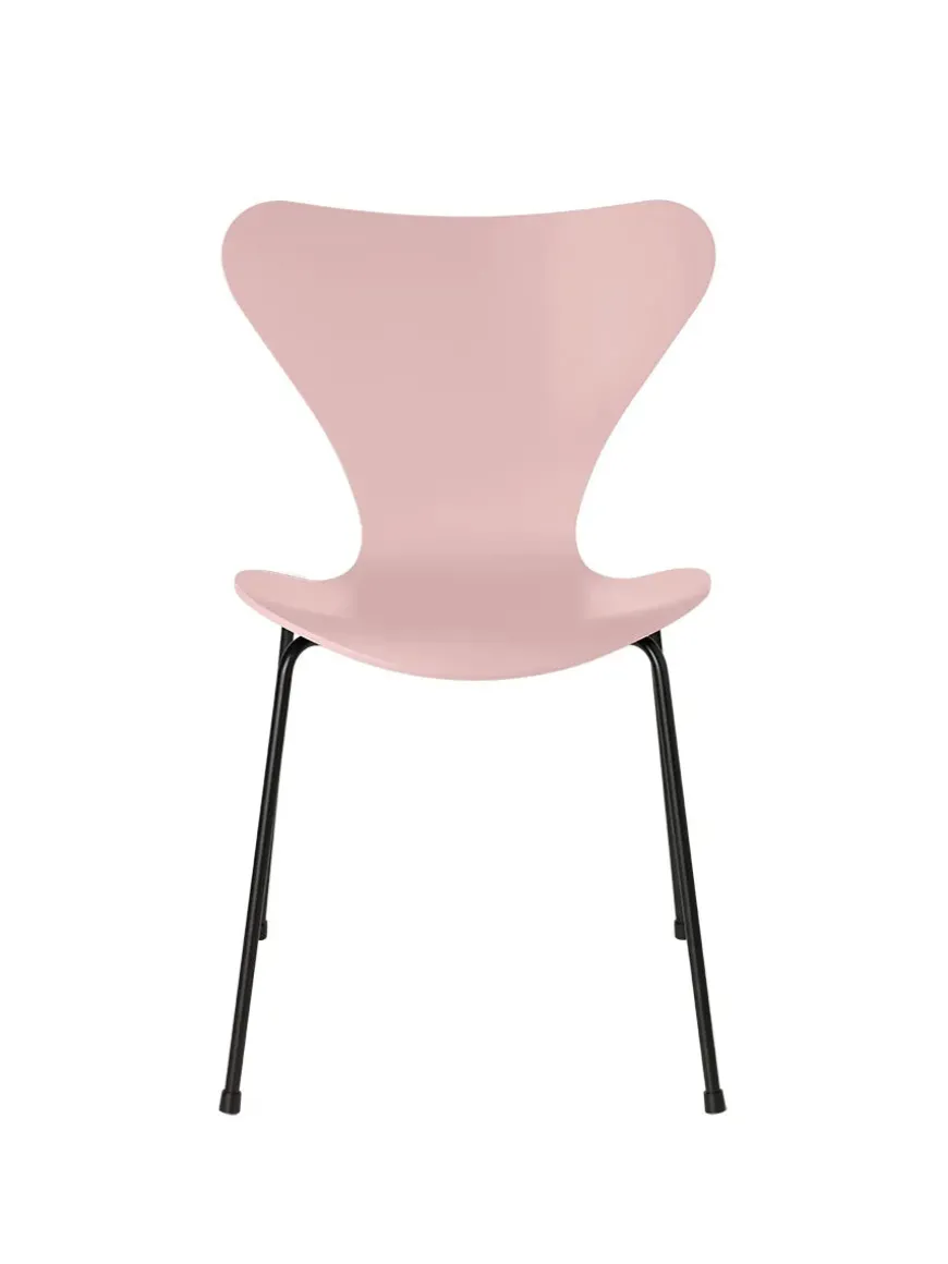 3107 Serie 7 stol lakeret af Arne Jacobsen