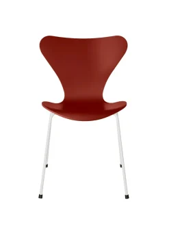 3107 Serie 7 stol lakeret af Arne Jacobsen