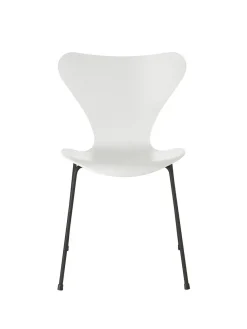 3107 Serie 7 stol lakeret af Arne Jacobsen