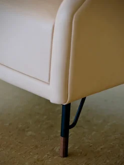 77 Stol, valnød af Finn Juhl