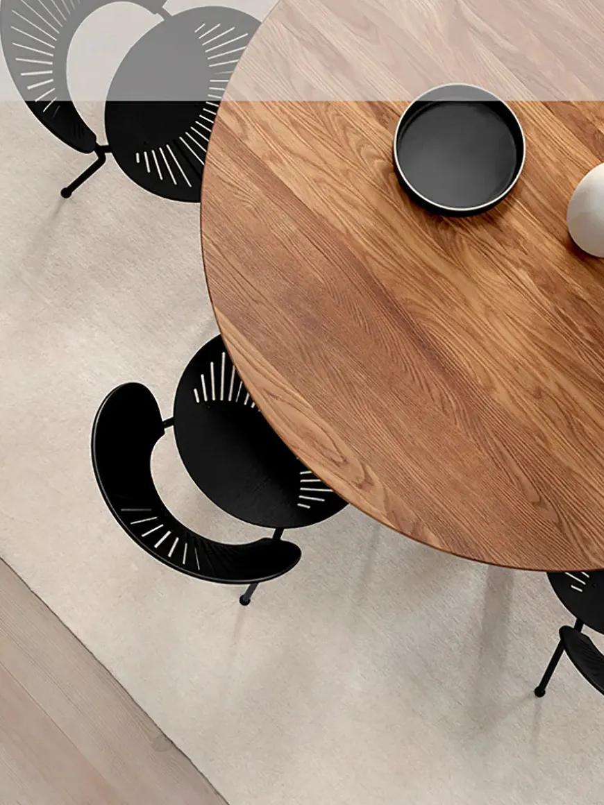 3398 Trinidad Stol, sort ask af Nanna Ditzel