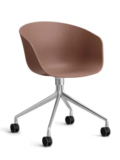 About a Chair AAC53 fra Hay