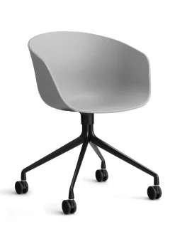 About a Chair AAC53 fra Hay