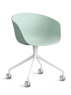 About a Chair AAC53 fra Hay