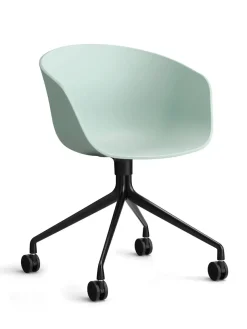 About a Chair AAC25 fra Hay