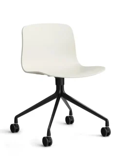 About a Chair AAC14 fra Hay