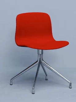 About a Chair AAC14 fra Hay