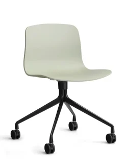 About a Chair AAC14 fra Hay