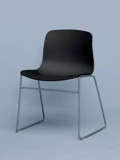 About a Chair AAC09 fra Hay