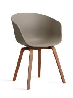 About a Chair AAC22 fra Hay