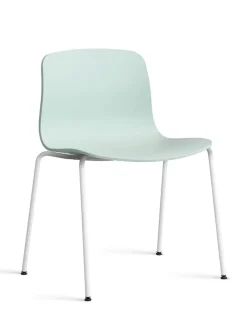 About a Chair AAC17 fra Hay