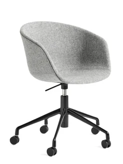 About a Chair AAC52 fra Hay