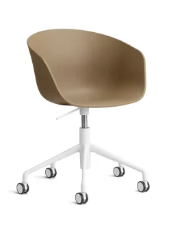 About a Chair AAC52 fra Hay