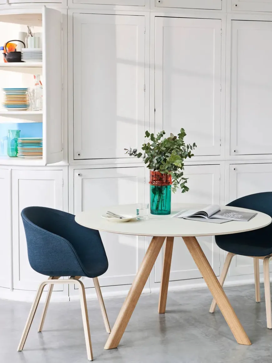 About a Chair AAC23 fra Hay