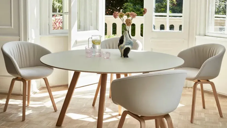 About a Chair AAC23 fra Hay