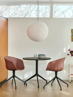 About a Chair AAC20 fra Hay