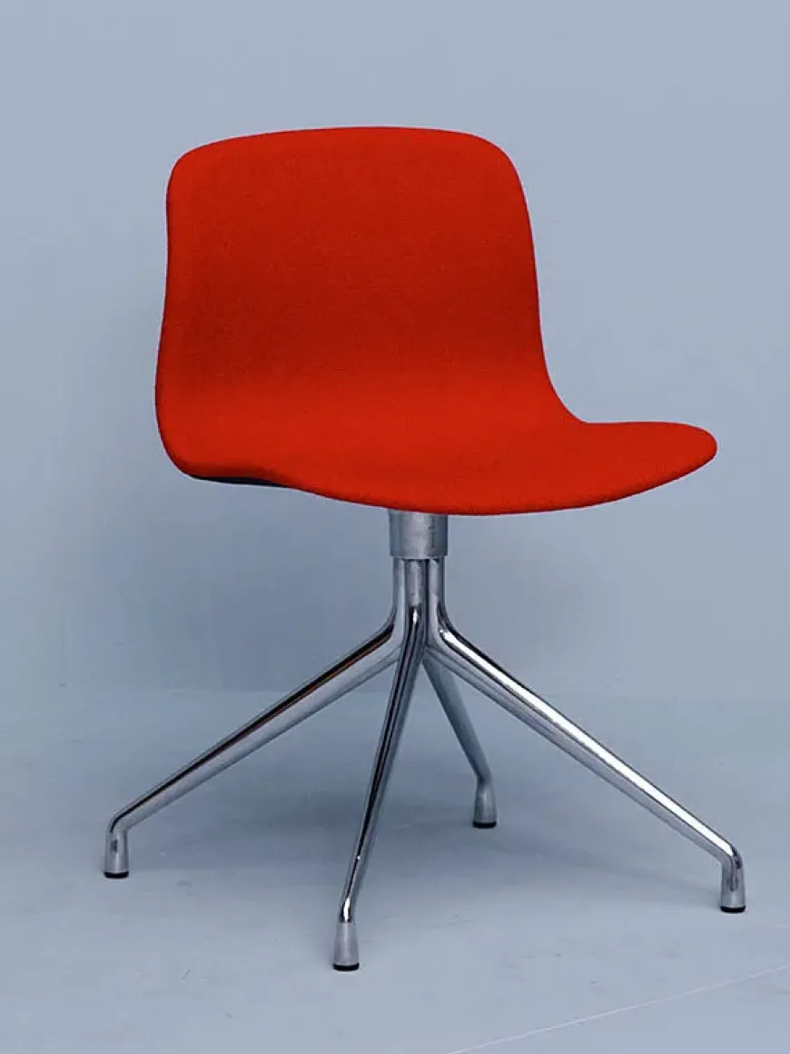 About a Chair AAC10 fra Hay