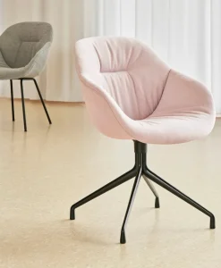 About a Chair AAC155 fra Hay