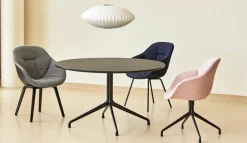 About a Chair AAC155 fra Hay