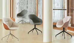 About a Chair AAC155 fra Hay