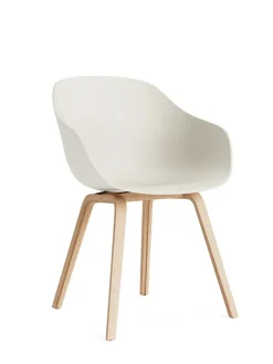 About a Chair AAC121 fra Hay