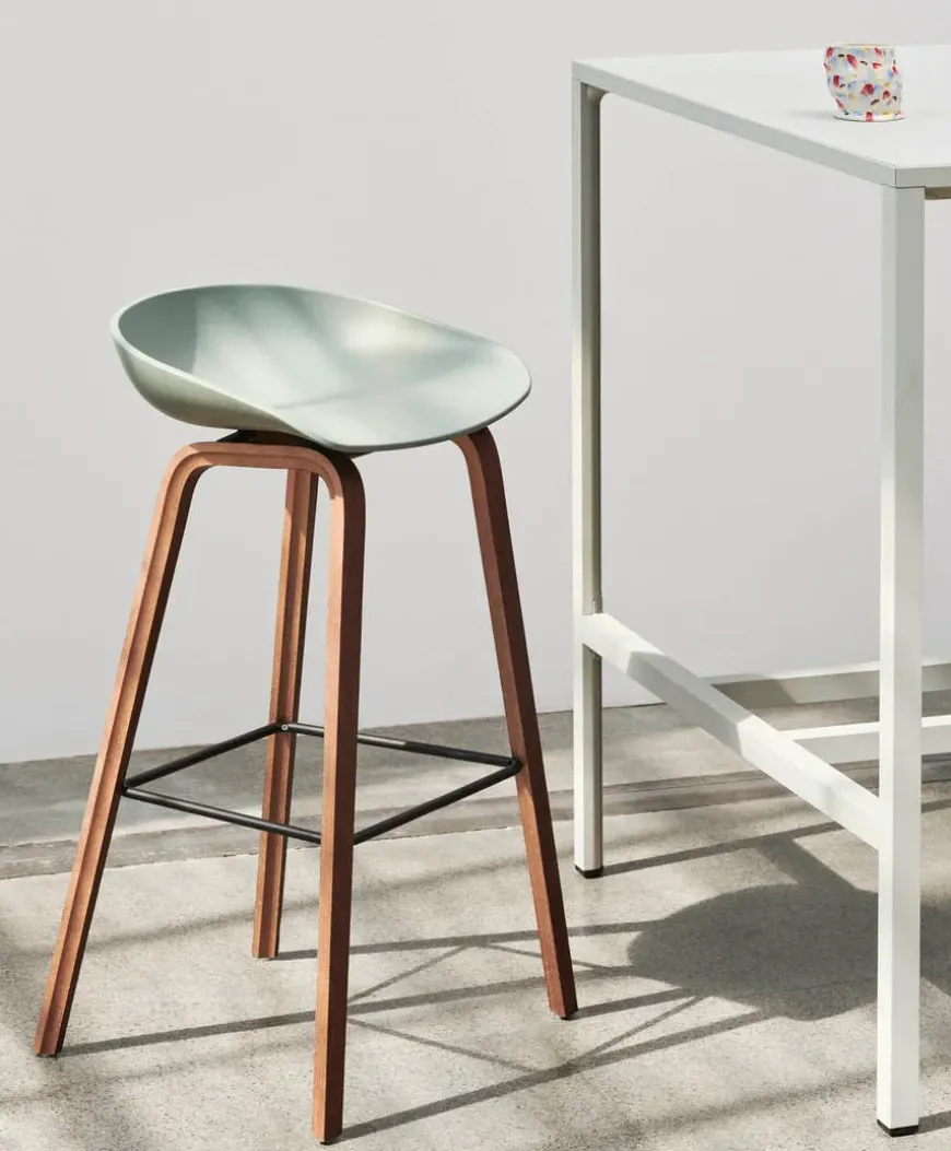 About a Stool AAS33 fra Hay