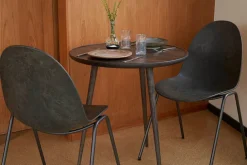 Accent cafébord, sirka grå eg fra Mater