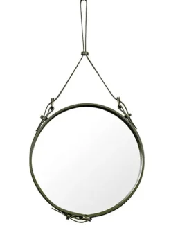 Adnet spejl fra GUBI