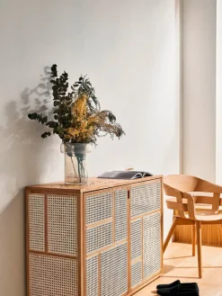 Air Sideboard, oak/cane fra Design House Stockholm