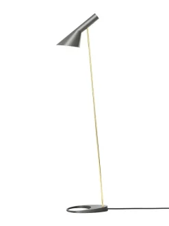 AJ Floor Lamp, black/brass af Arne Jacobsen