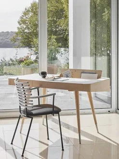 AK 1330 Point skrivebord fra Naver Collection