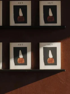 Akt Magazine, issue 5 fra New Mags