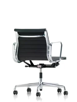 Aluminium Chair EA 117 Kontorstol, sort læder fra Vitra