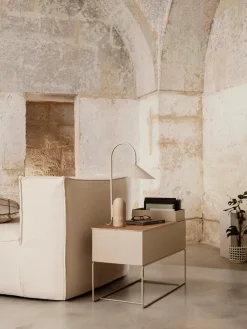 Arum bordlampe fra Ferm Living