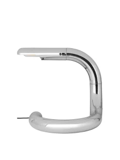 Aspide Bordlampe fra GUBI