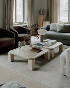 Atlas Sofabord 820x820, Unfilled Travertine fra New Works
