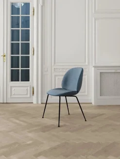Beetle Chair, fuldpolstret fra GUBI